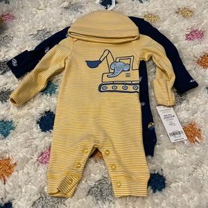 Carter’s 3 piece jumpsuit and cap set